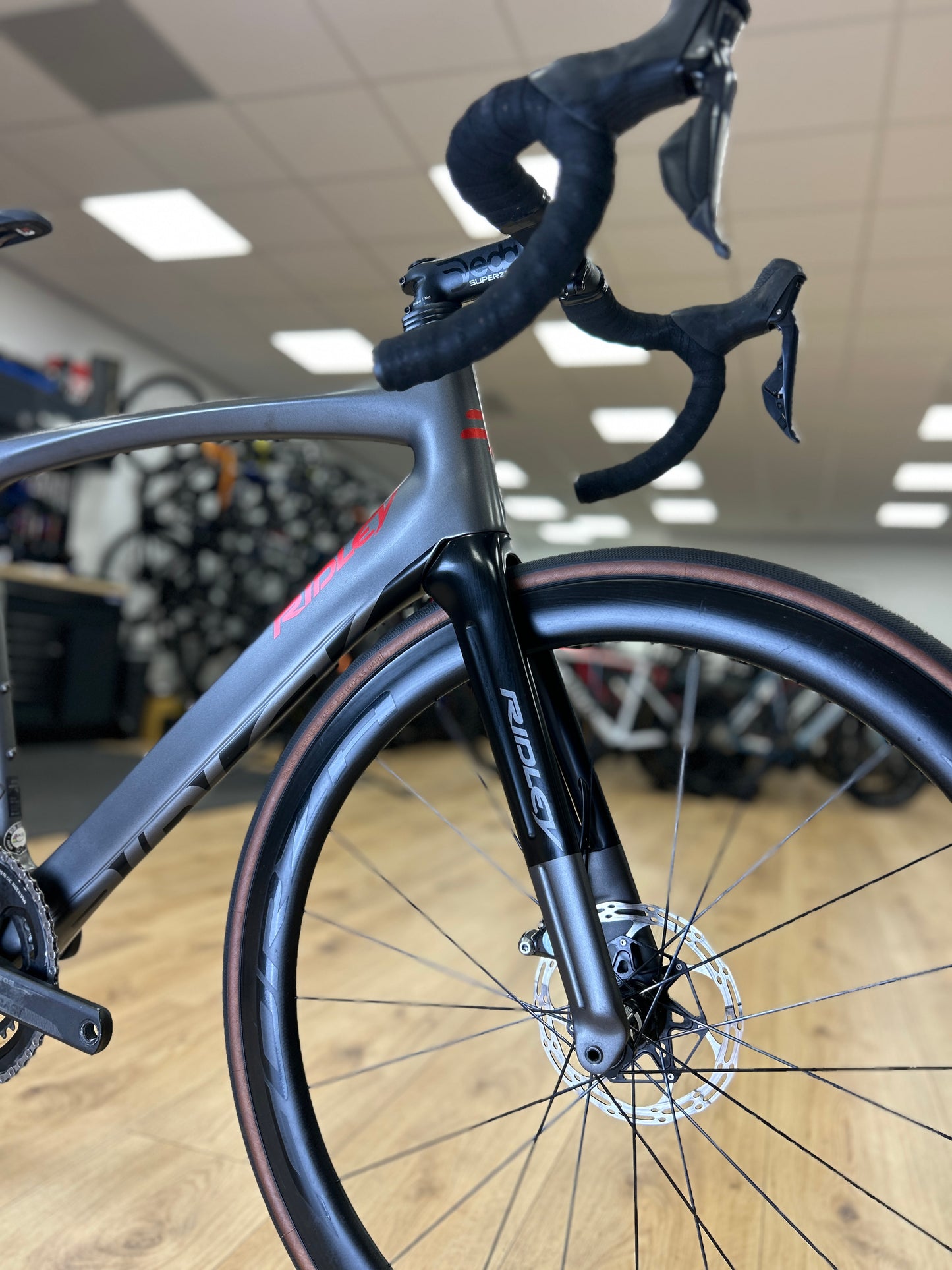 Ridley Noah Di2 Carbon Racefiets