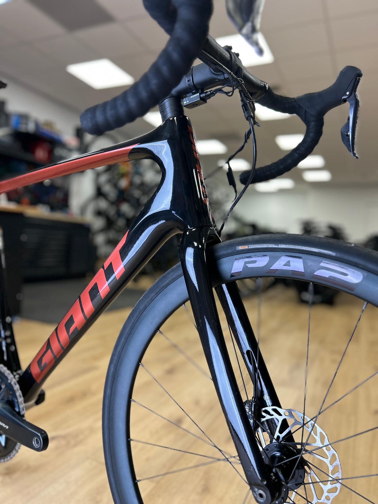 Giant Defy Advanced 1 Di2 Carbon Racefiets