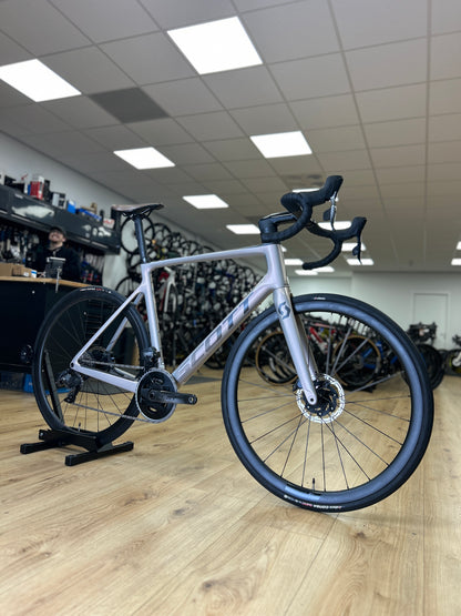 Scott Addict RC10 AXS Carbon Road Bike