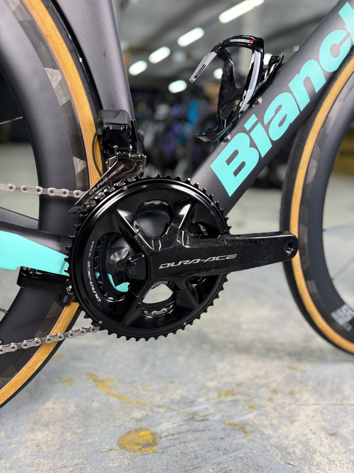 Bianchi Aquila CV Dura Ace Di2 Carbon Racefiets