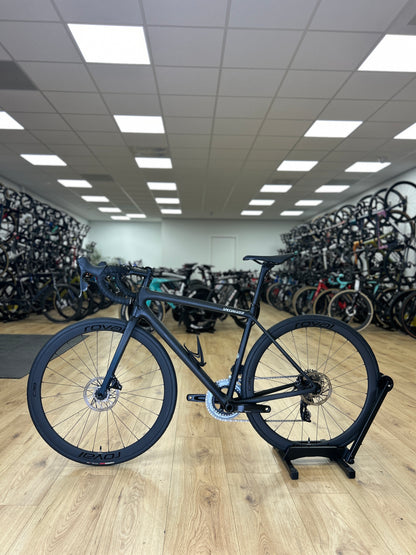 1000km Specialized Aethos Comp AXS Carbon Racefiets