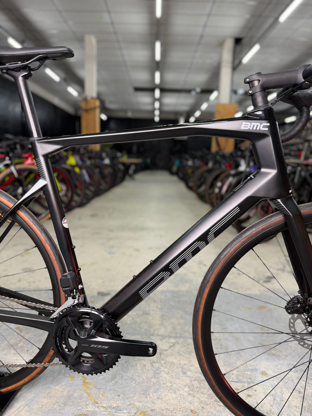 NIEUW BMC Roadmachine Five Di2 Carbon Racefiets