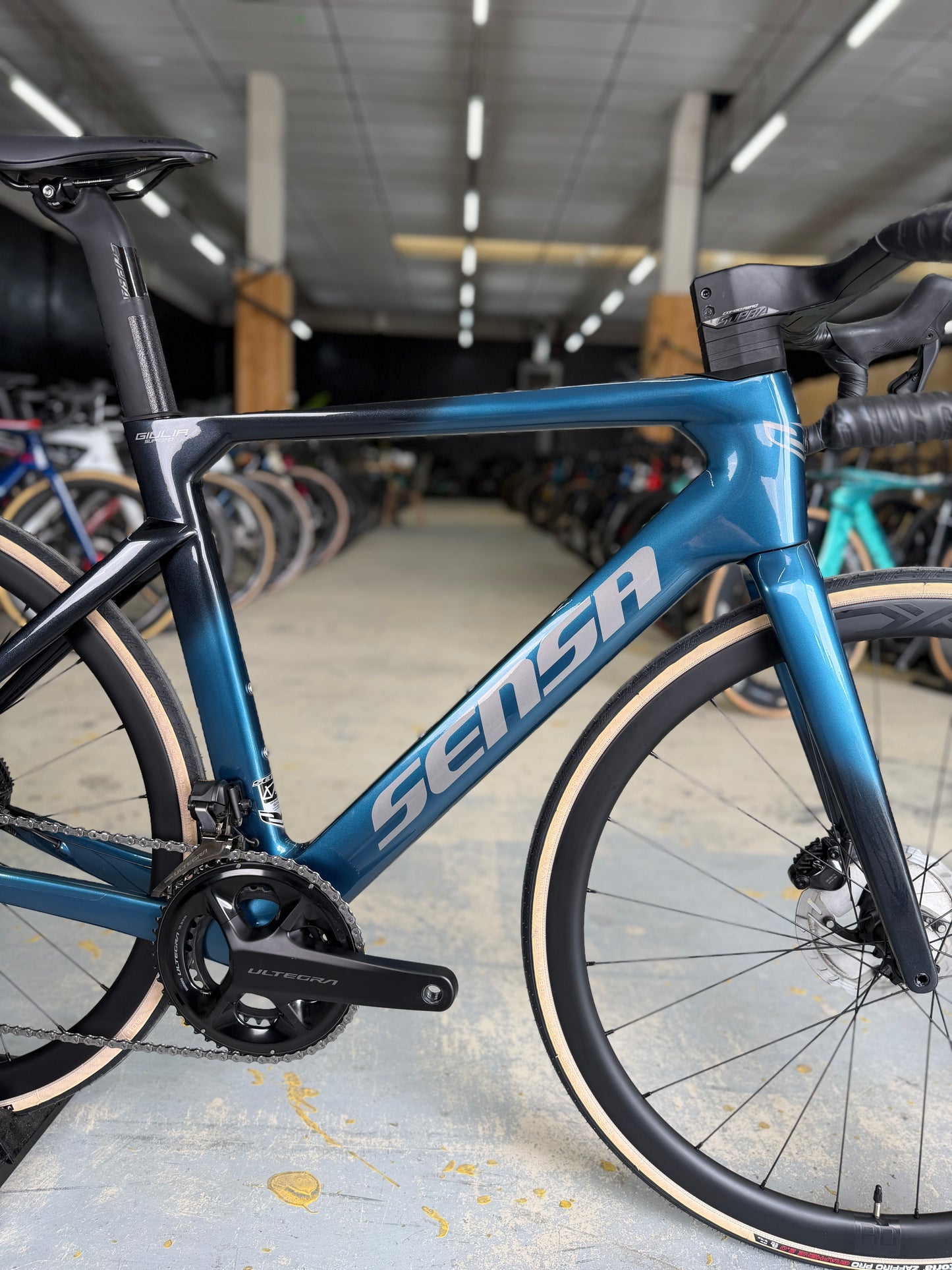 Sensa Giulia Supremo Di2 Carbon Road Bike