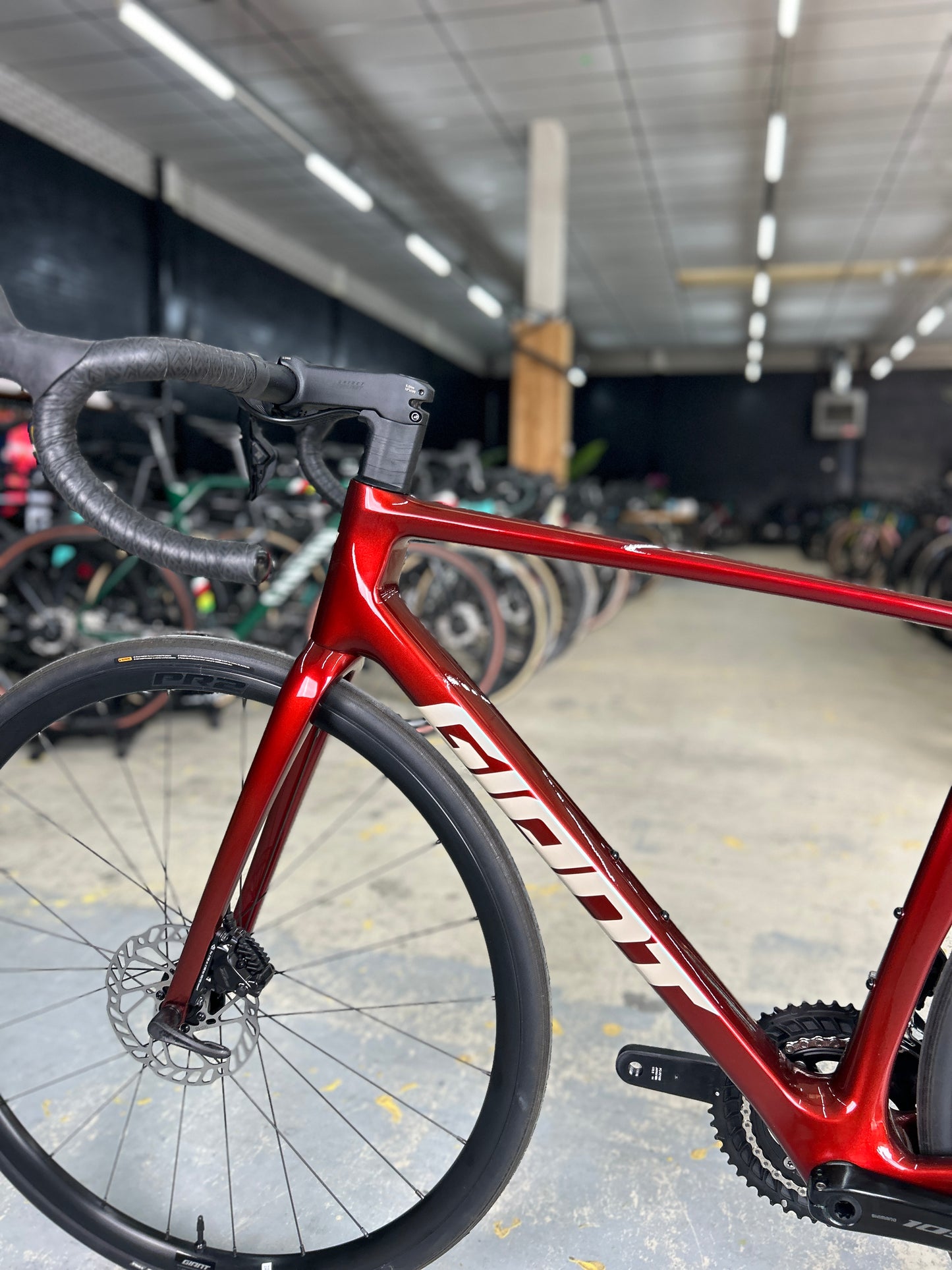 Showroom Model Giant TCR Advanced 1 Di2 Carbon Road Bike