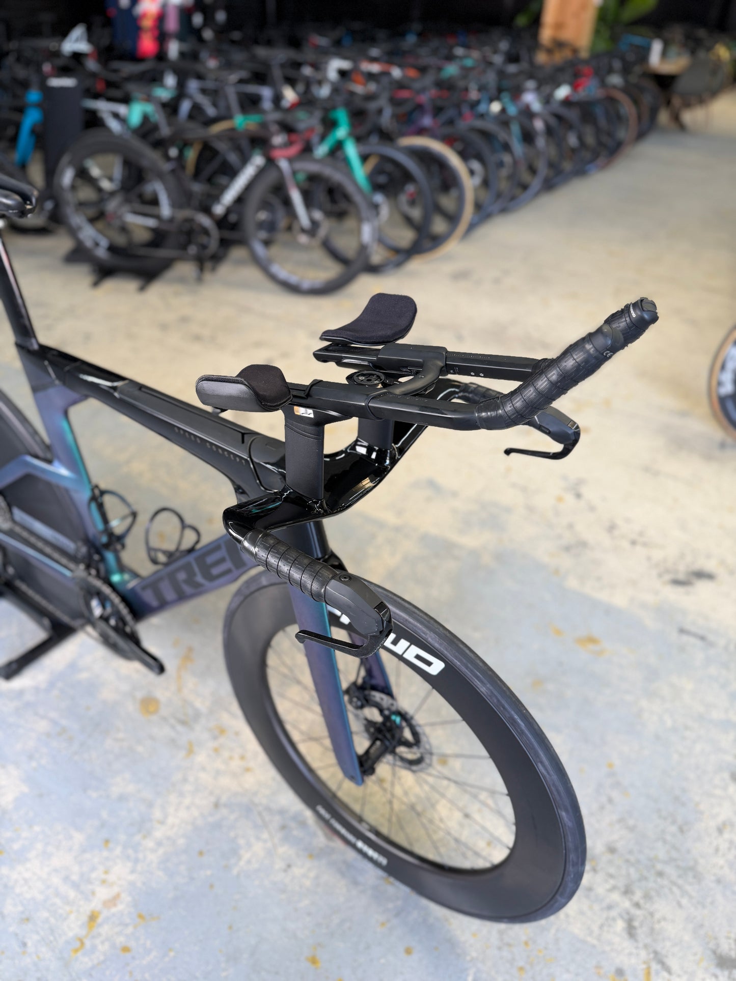 500km Trek Speed Concept SLR9 Dura Ace Di2 Carbon TT