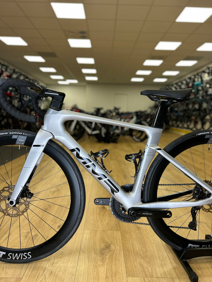 MMR Aero Adrenaline Di2 Carbon Racefiets
