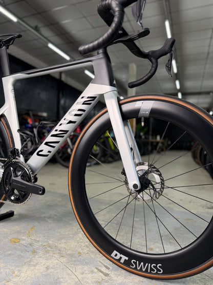 300km Canyon Aeroad CF SLX Di2 Carbon Racefiets