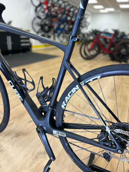 Cube Attain Carbon Ultegra Racefiets