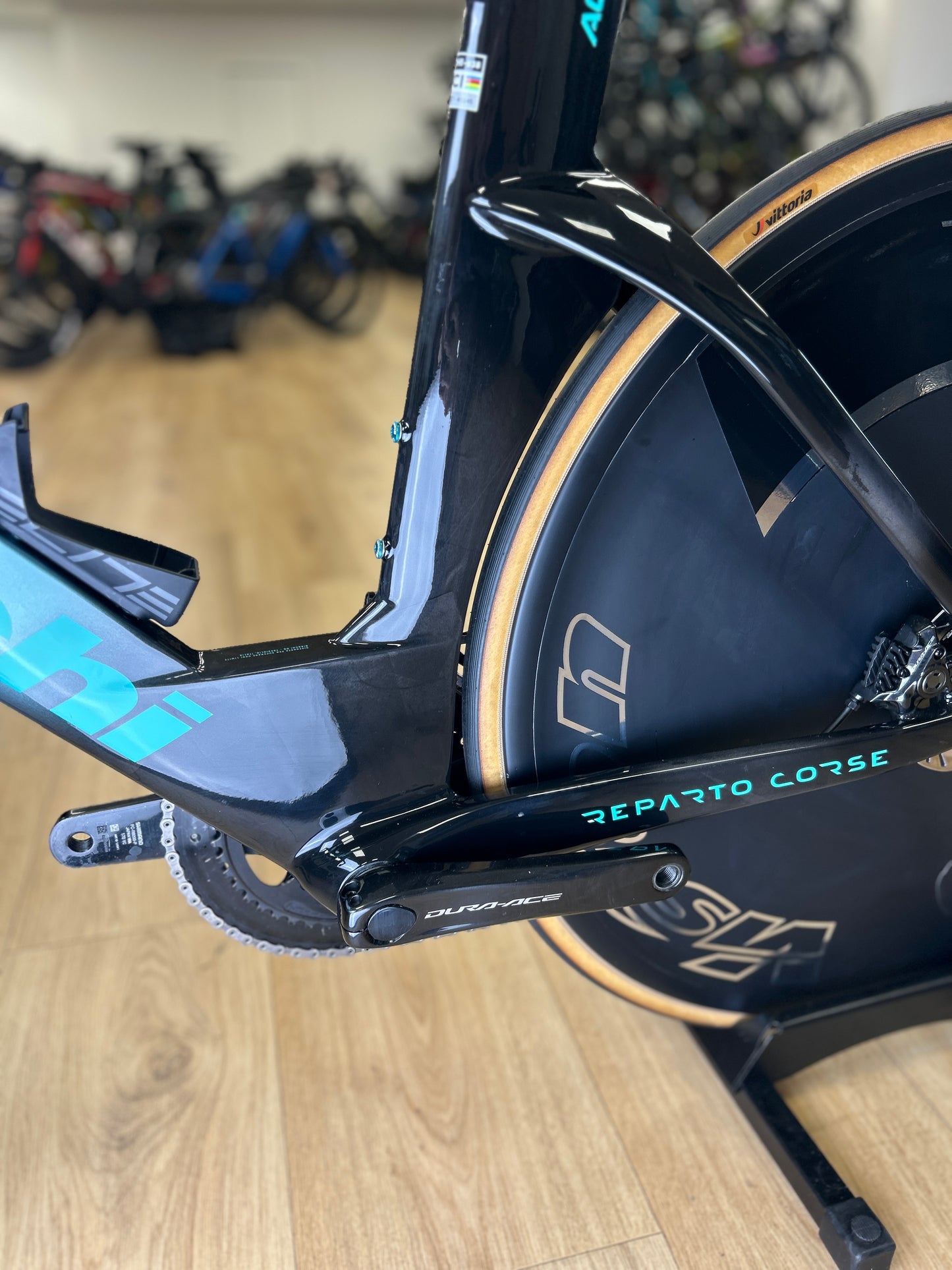 Bianchi Aquila RC Disc Di2 Carbon Racefiets