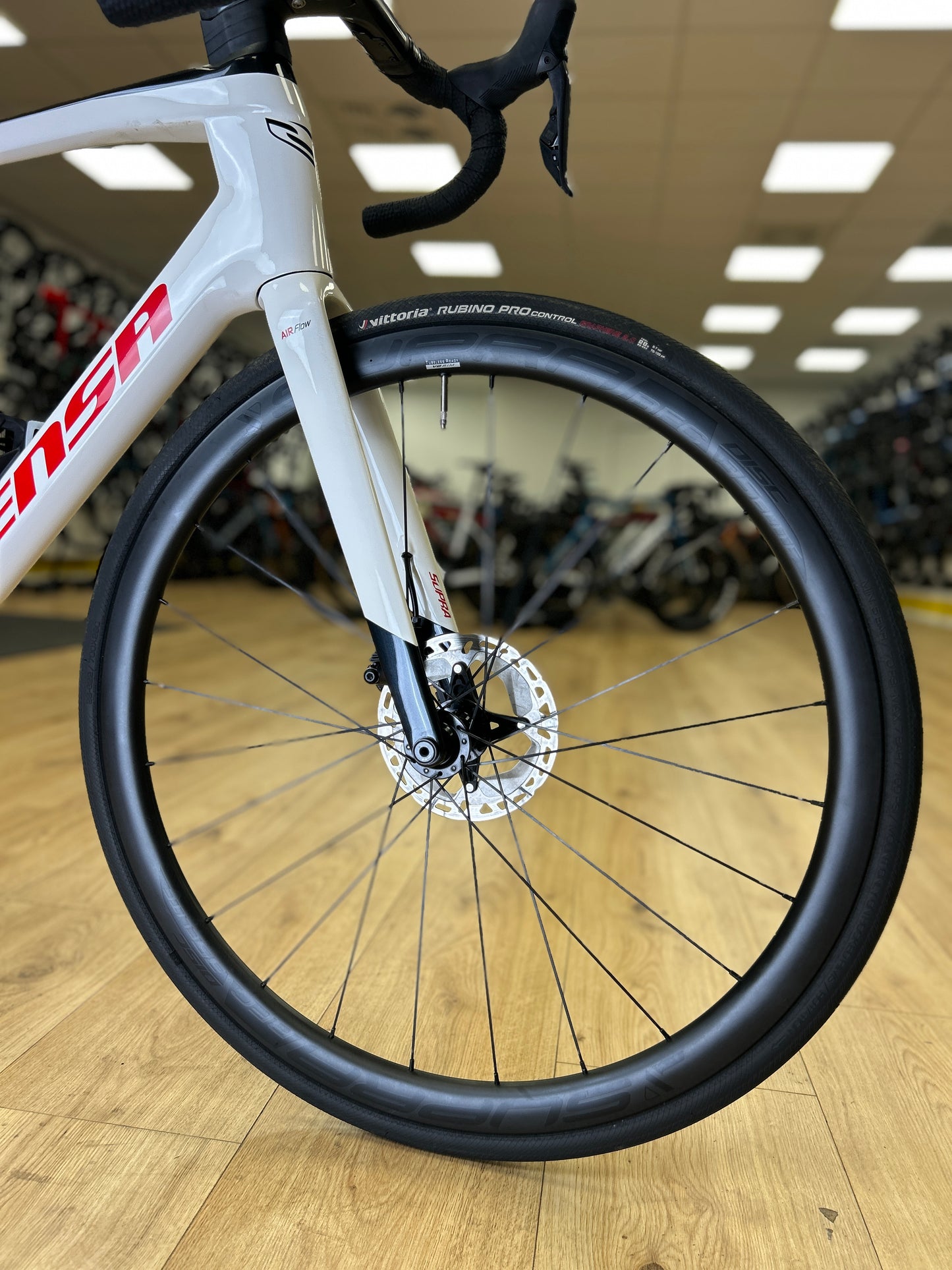 Sensa Giulia Di2 Carbon Racefiets