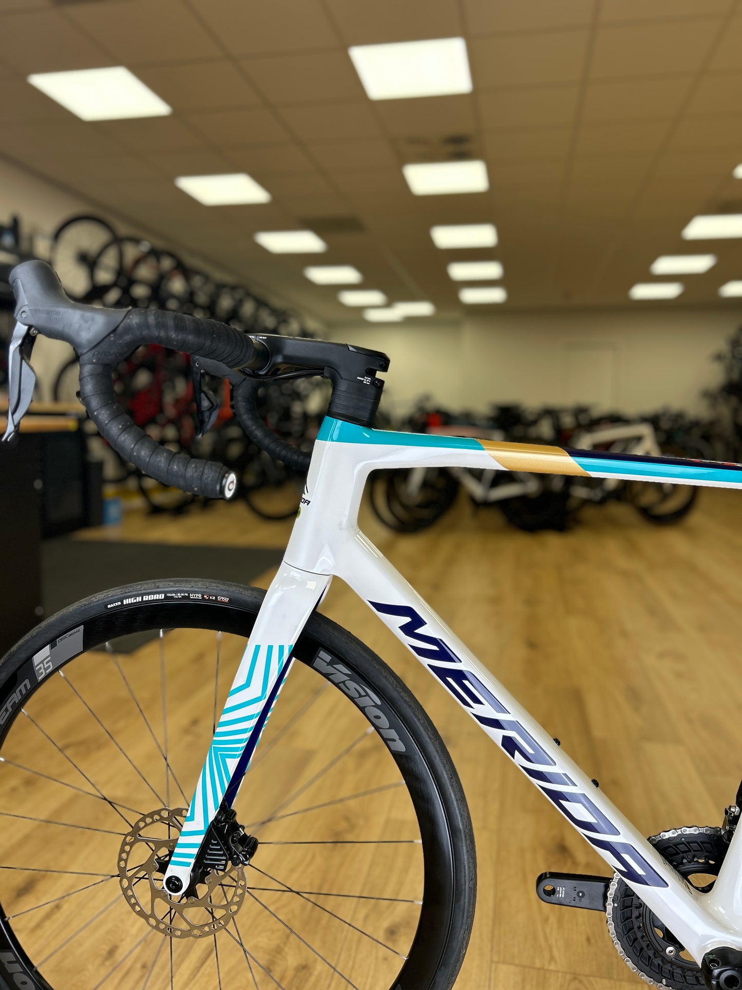 SHOWROOM MODEL 0km Merida Scultura 5000 Di2 Carbon Racefiets