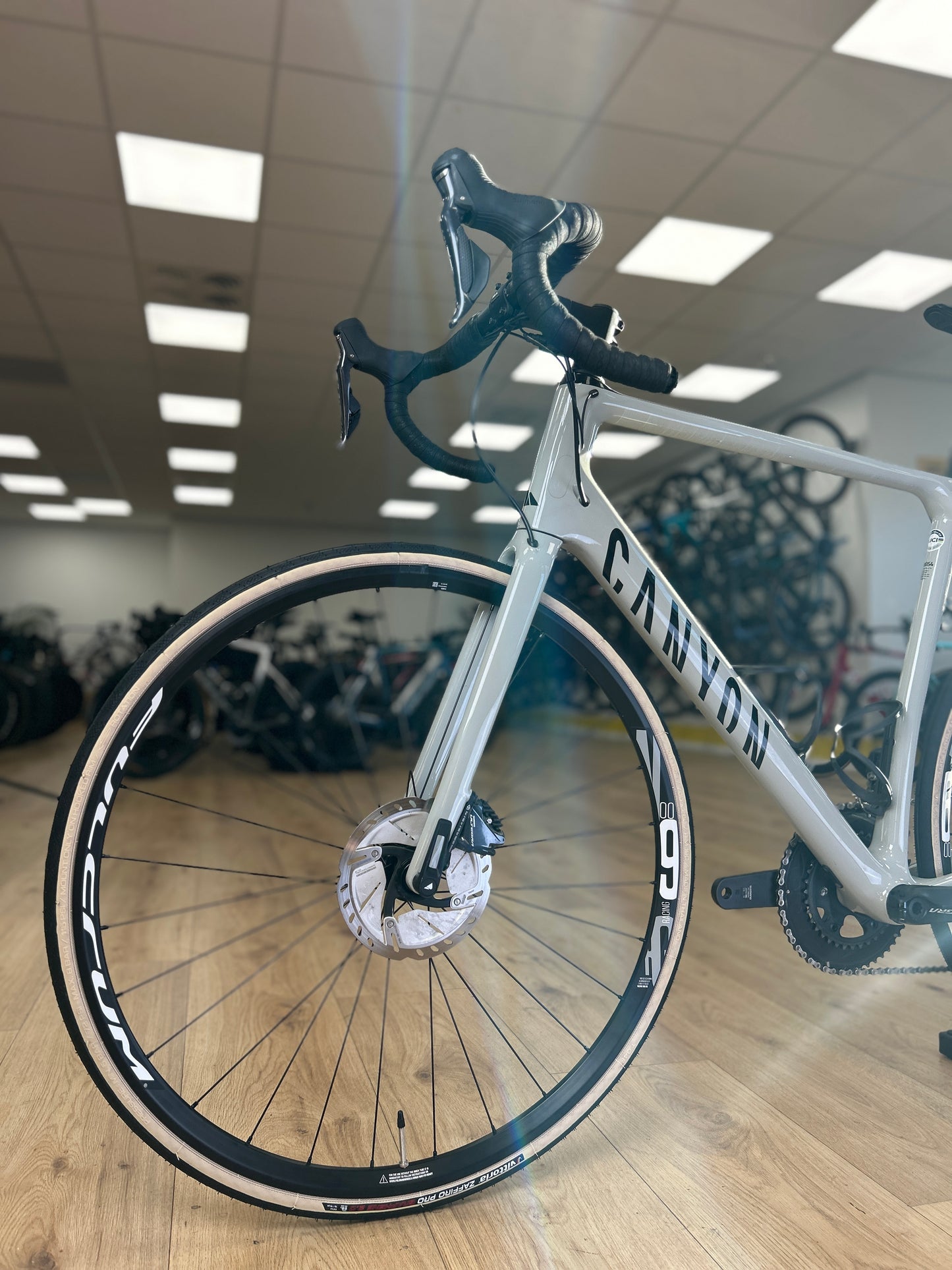 Canyon Endurace CF SL 8 Disc Di2 Carbon Racefiets