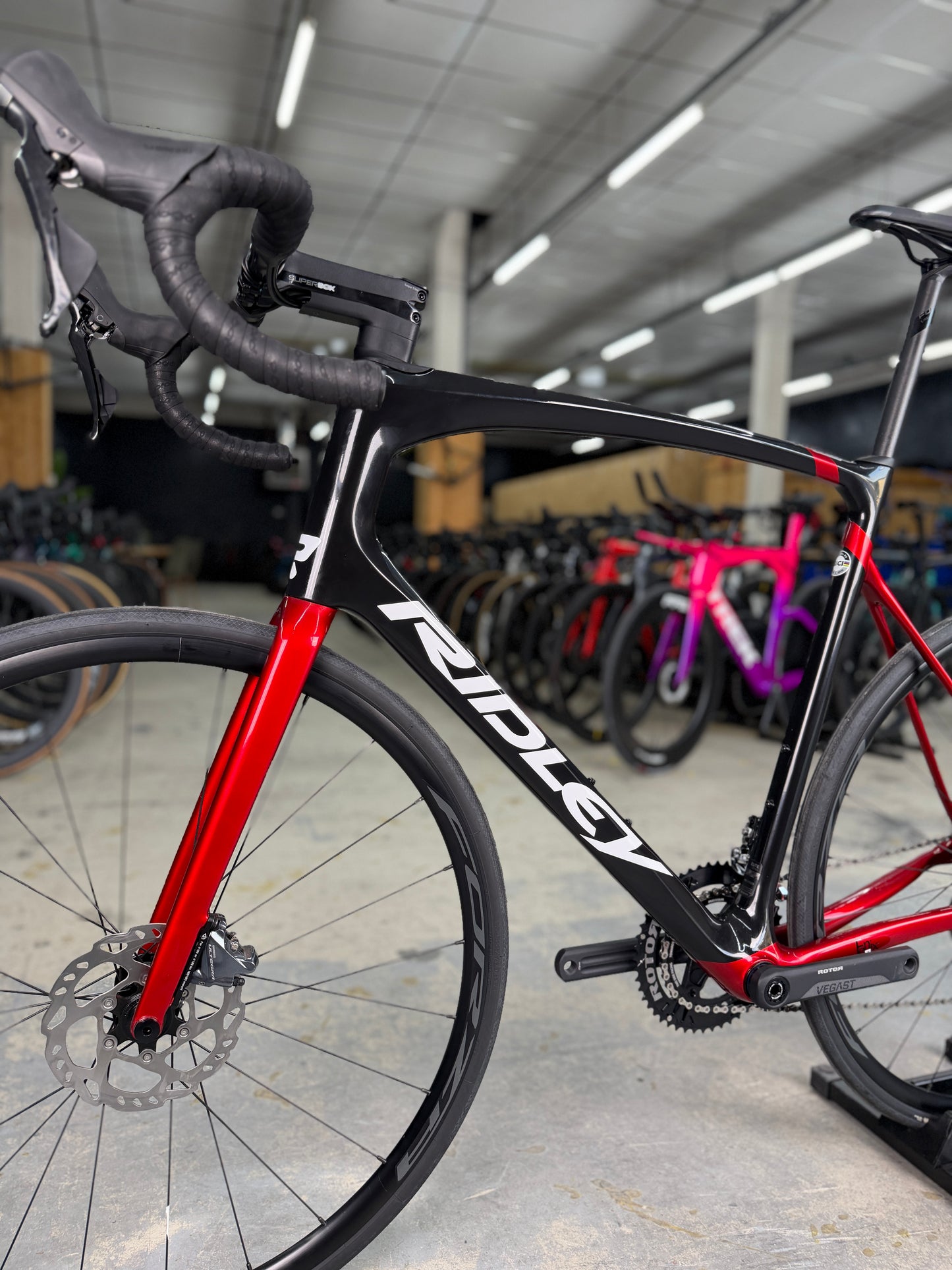 NIEUW Ridley Fenix SLiC Carbon Racefiets
