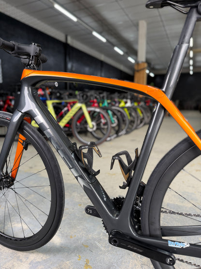 Trek Domane SL7 Di2 Carbon Road Bike