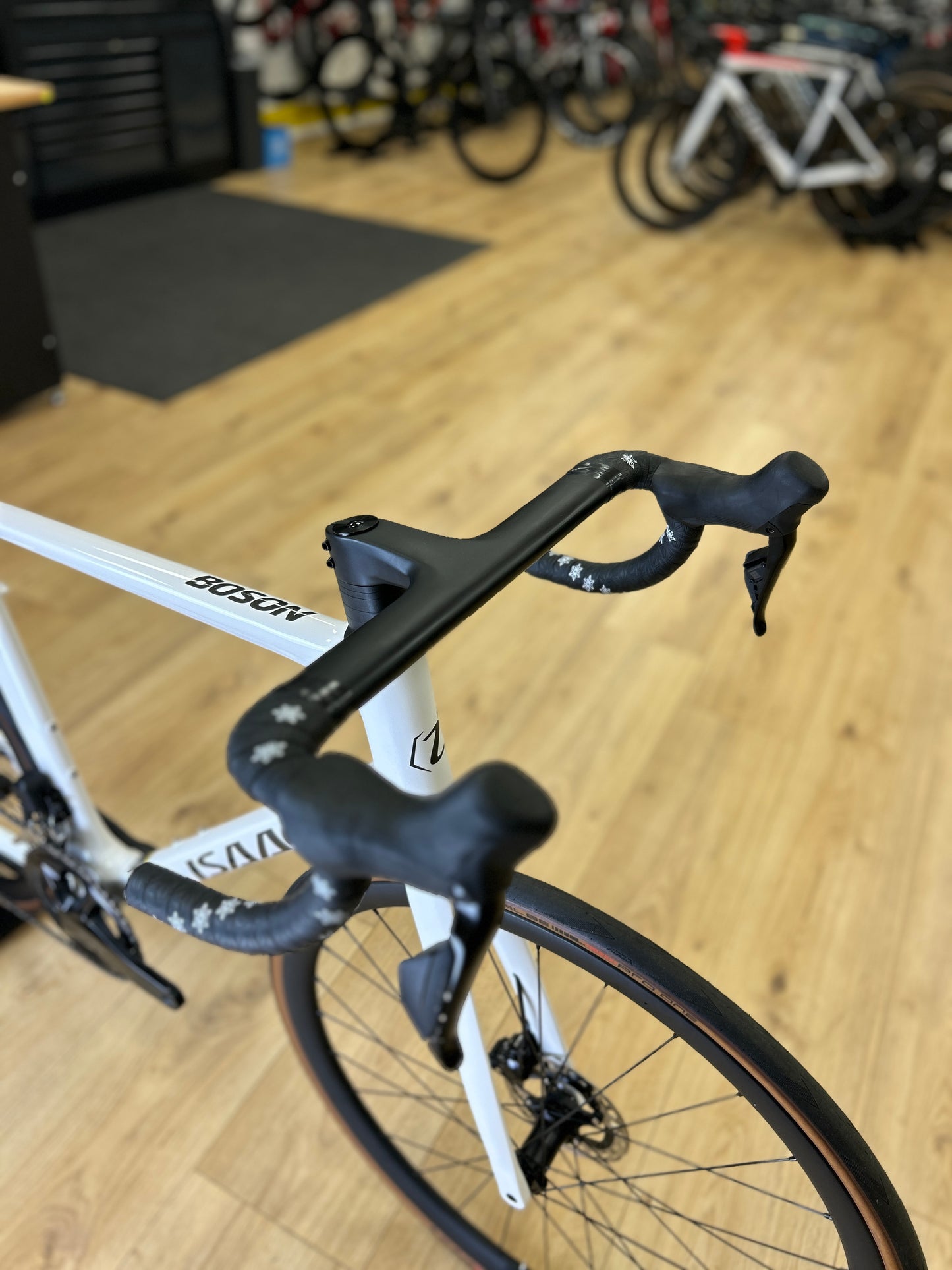 Isaac Boson Di2 Carbon Racefiets