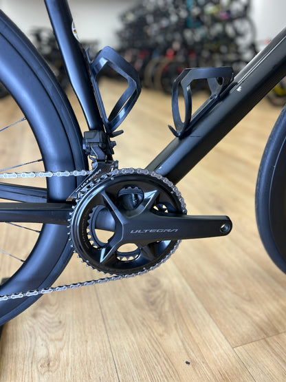 BMC Roadmachine 01 Di2 Carbon Racefiets