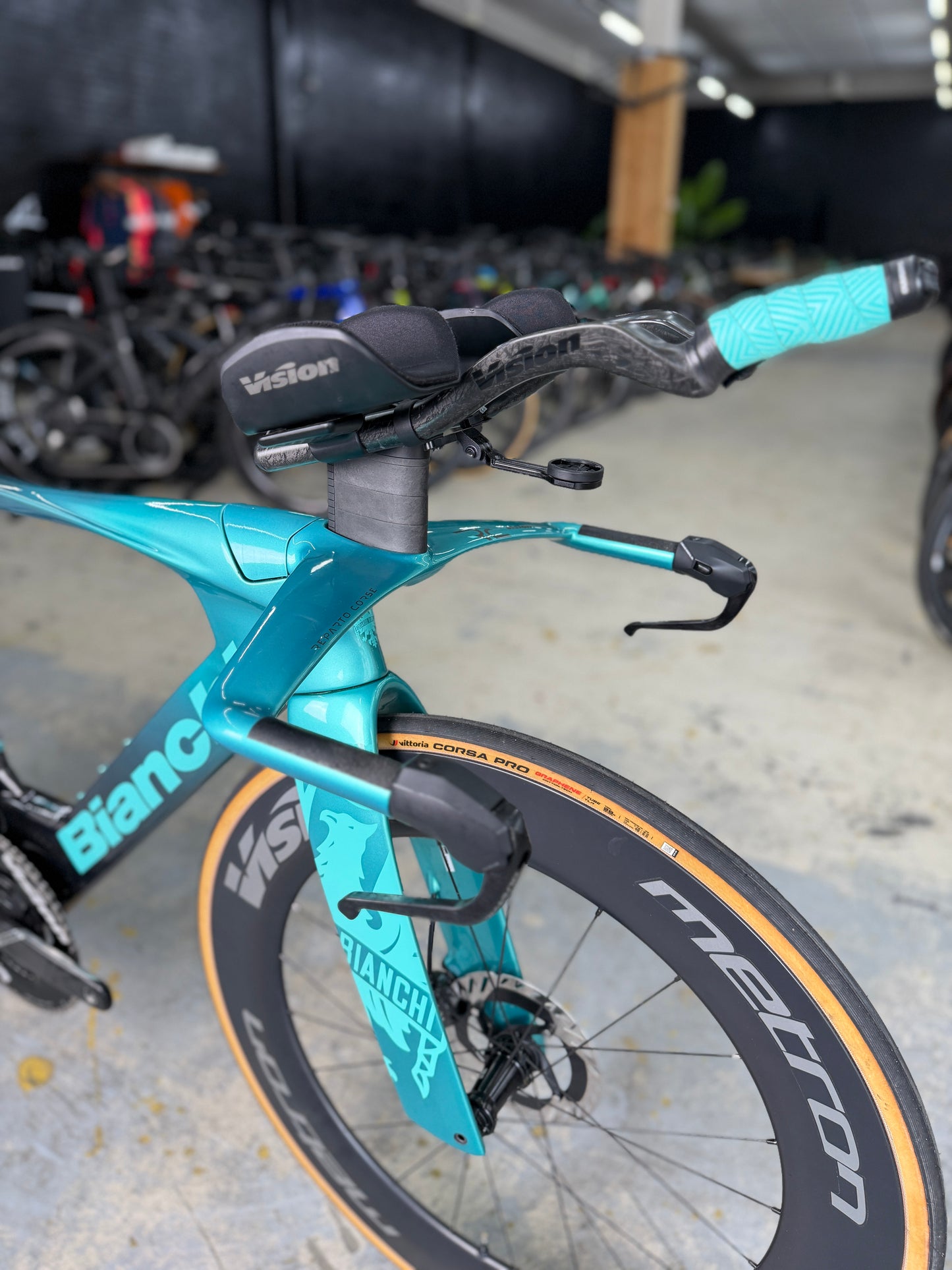 Bianchi Aquila RC Disc Di2 Carbon Racefiets
