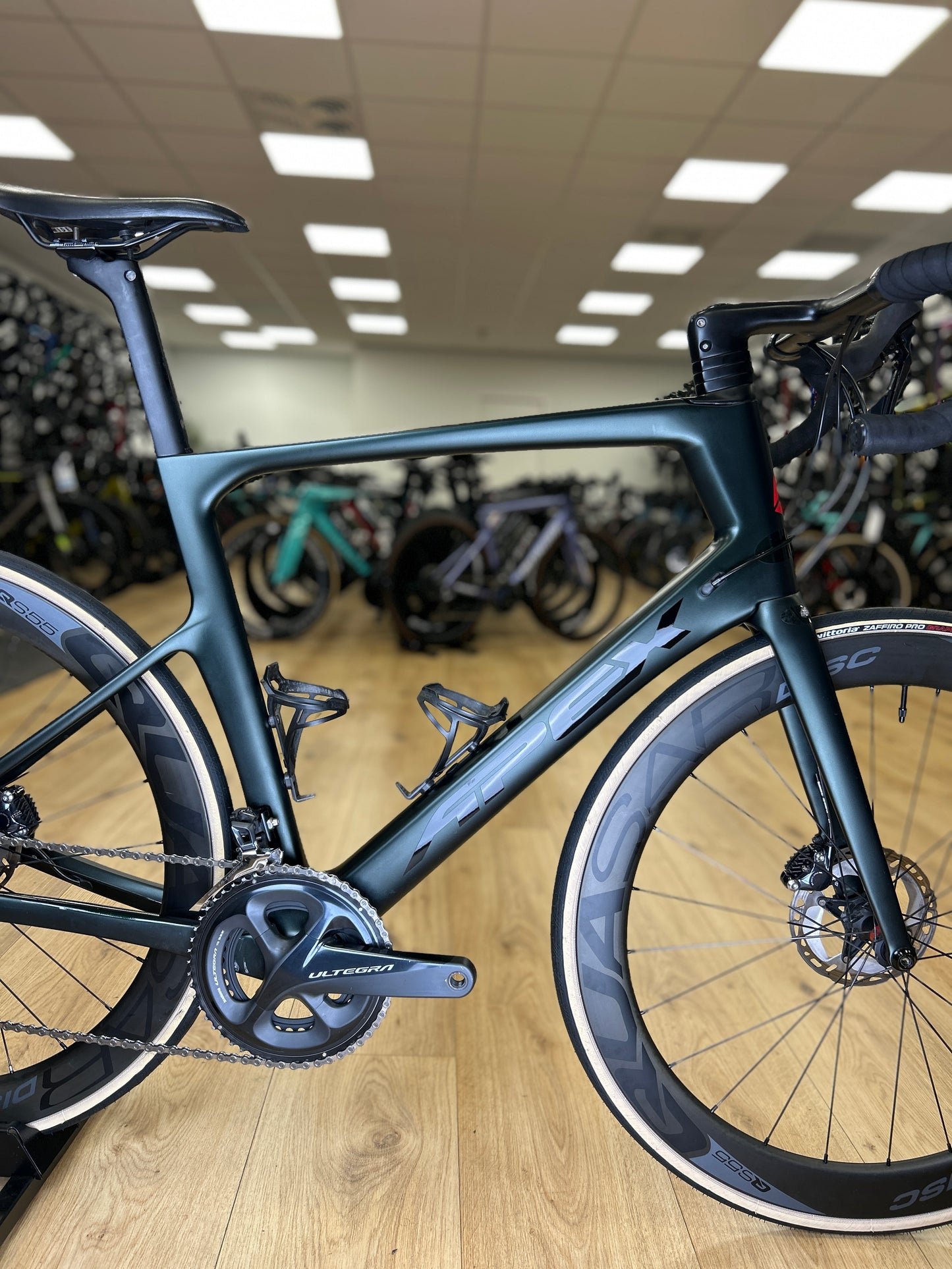 Apex Flare 3.0 Disc Carbon Racefiets