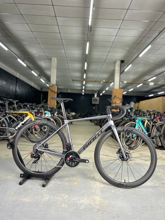 Showroom Model Giant TCR Advanced Pro 0 AXS Carbon Race Bike