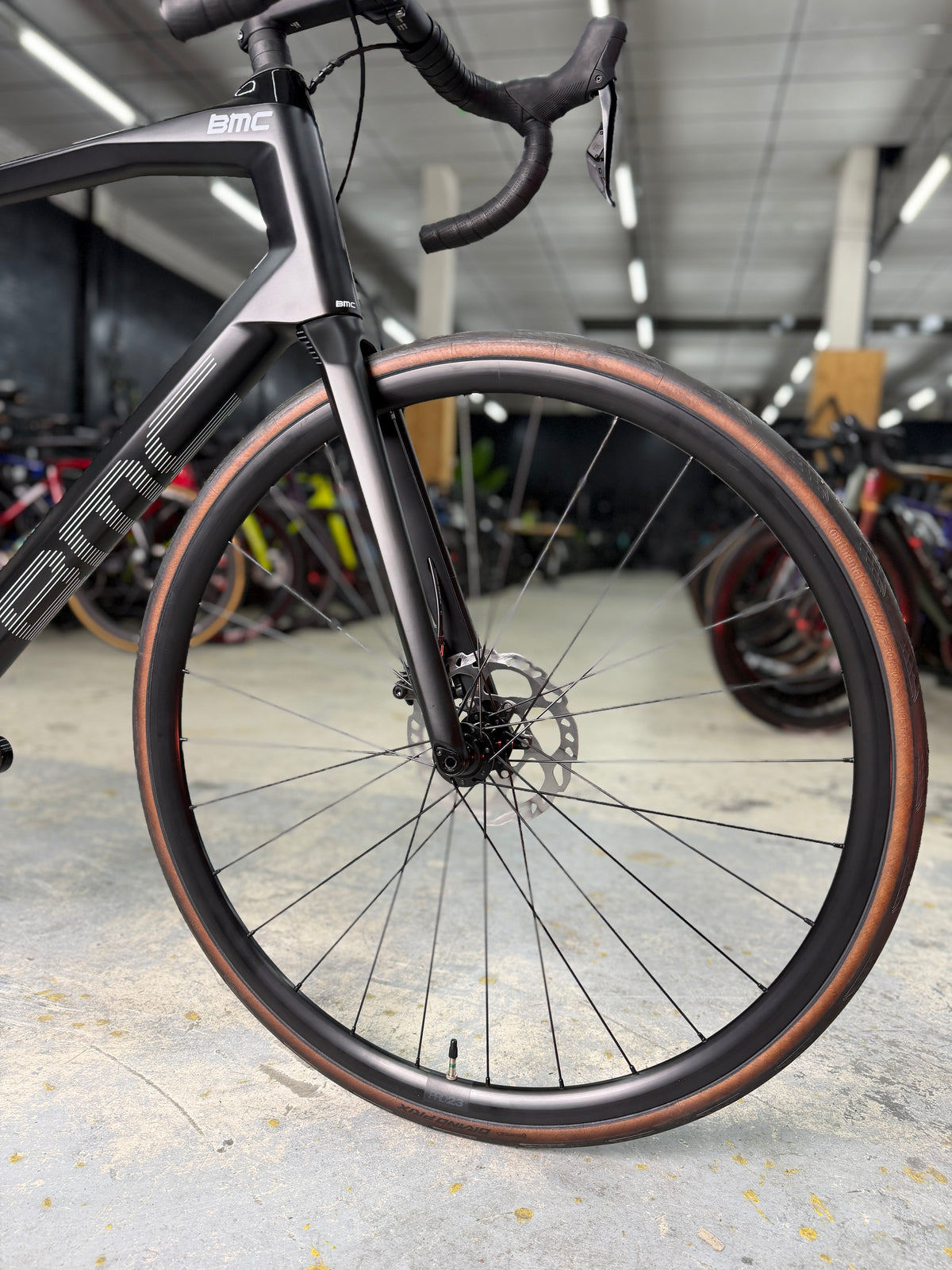 NIEUW BMC Roadmachine Five Di2 Carbon Racefiets
