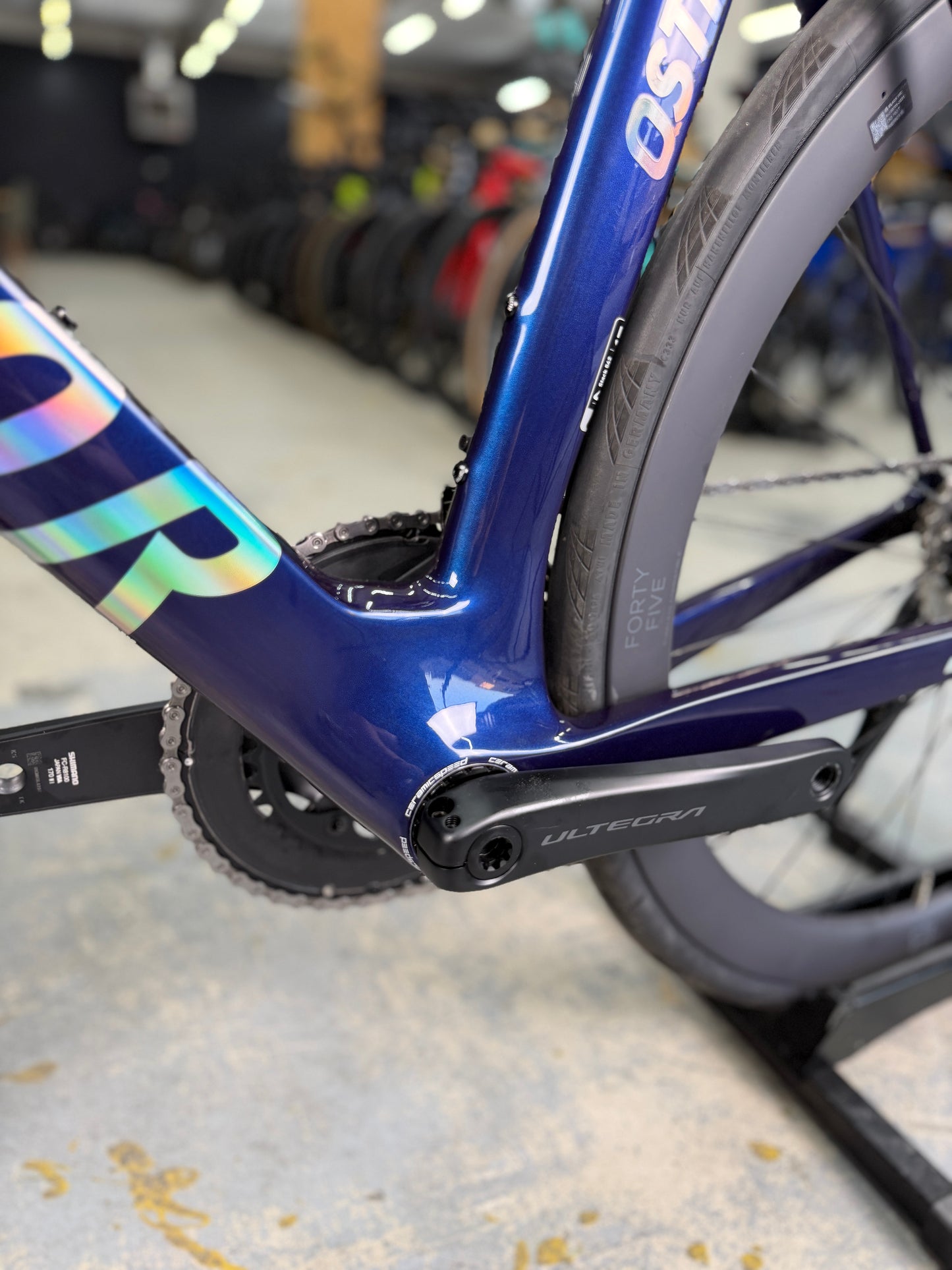 NIEUW Factor Ostro VAM Di2 Carbon Racefiets