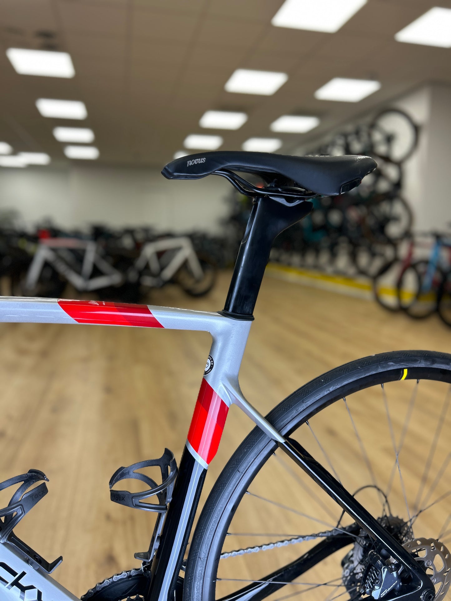 Eddy Merckx San Remo 76 Carbon Racefiets
