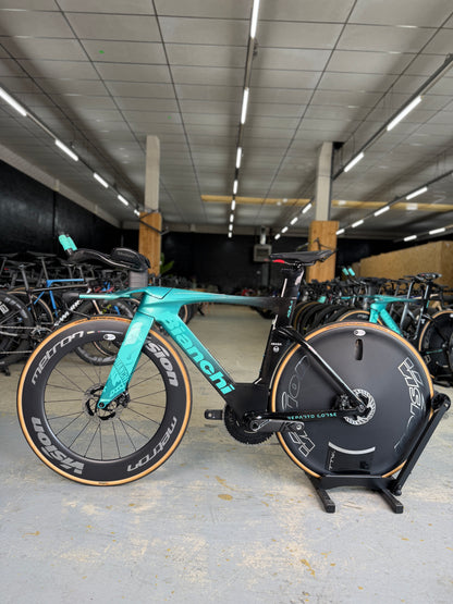 Bianchi Aquila RC Disc Di2 Carbon TT