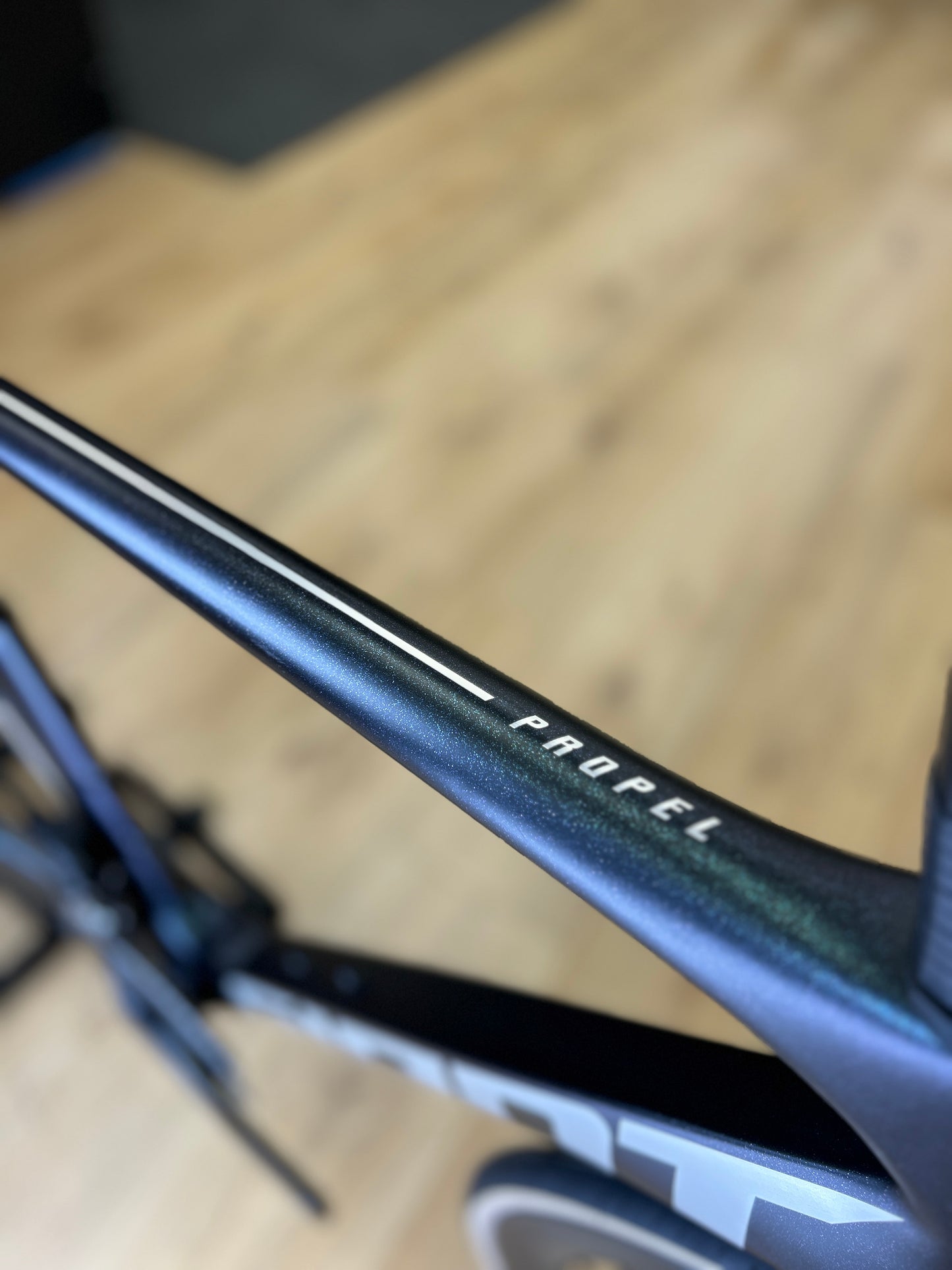 Giant Propel Advanced 1 AXS Carbon Road Bike