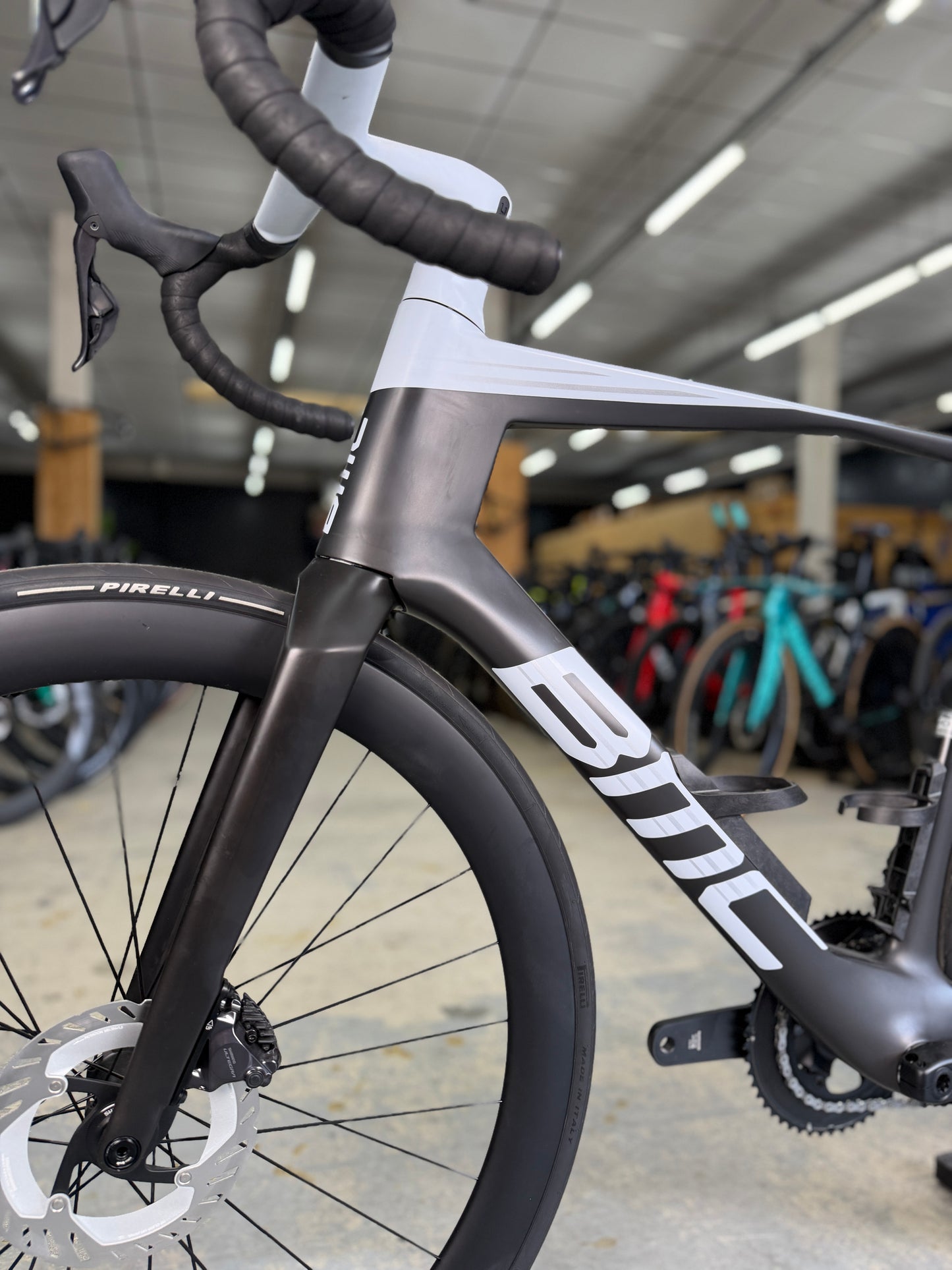 NIEUW BMC TeamMachine R01 LTD Di2 Carbon Racefiets