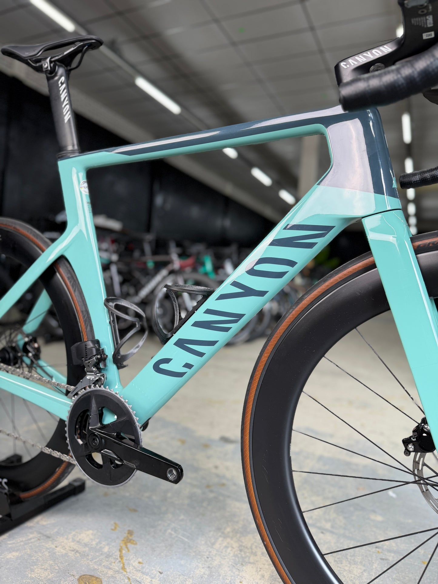 Canyon Aeroad CF SLX AXS Carbon Racefiets