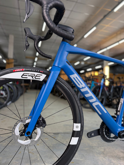 NIEUW BMC Roadmachine TWO Di2 Carbon Racefiets