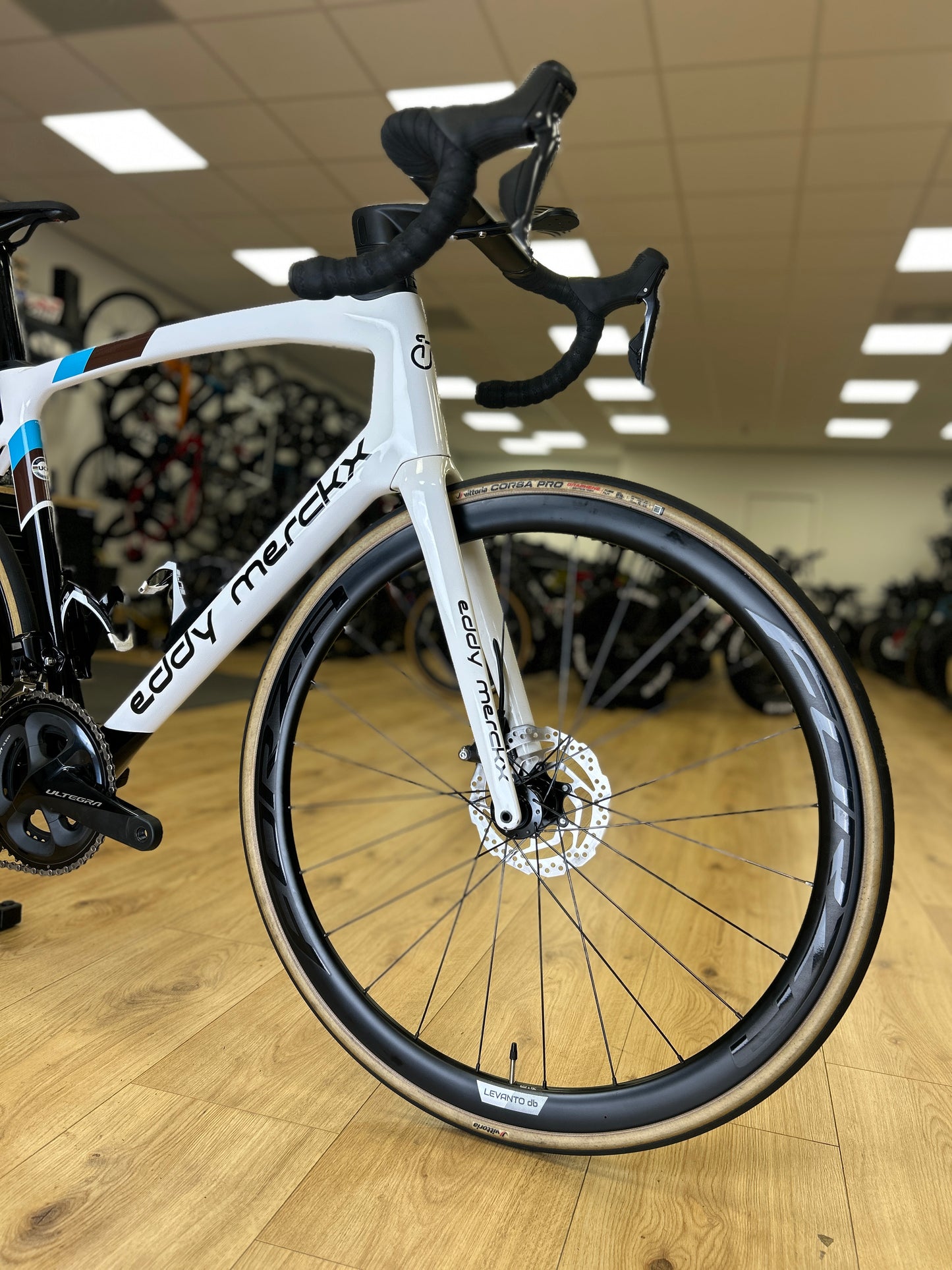 Eddy Merckx 525 Di2 Carbon Racefiets