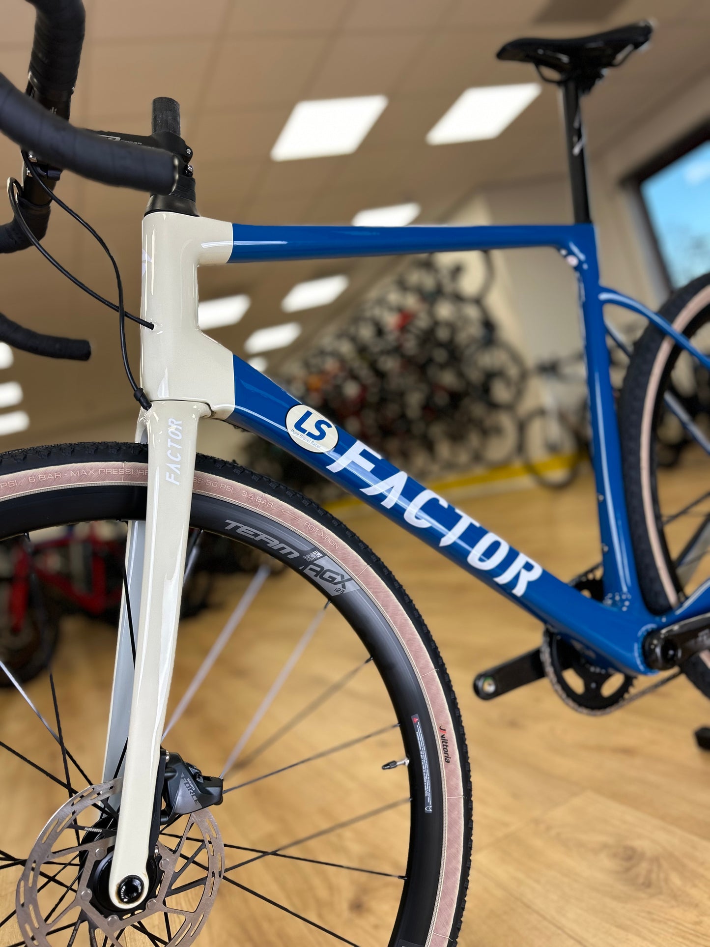 NIEUW FACTOR LS GRAVEL SRAM AXS POWERMETER