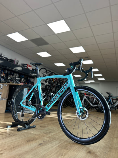LTD Bianchi Oltre XR4 Di2 Carbon Racefiets