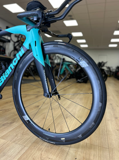 Bianchi Aquila CV Di2 Carbon Racefiets