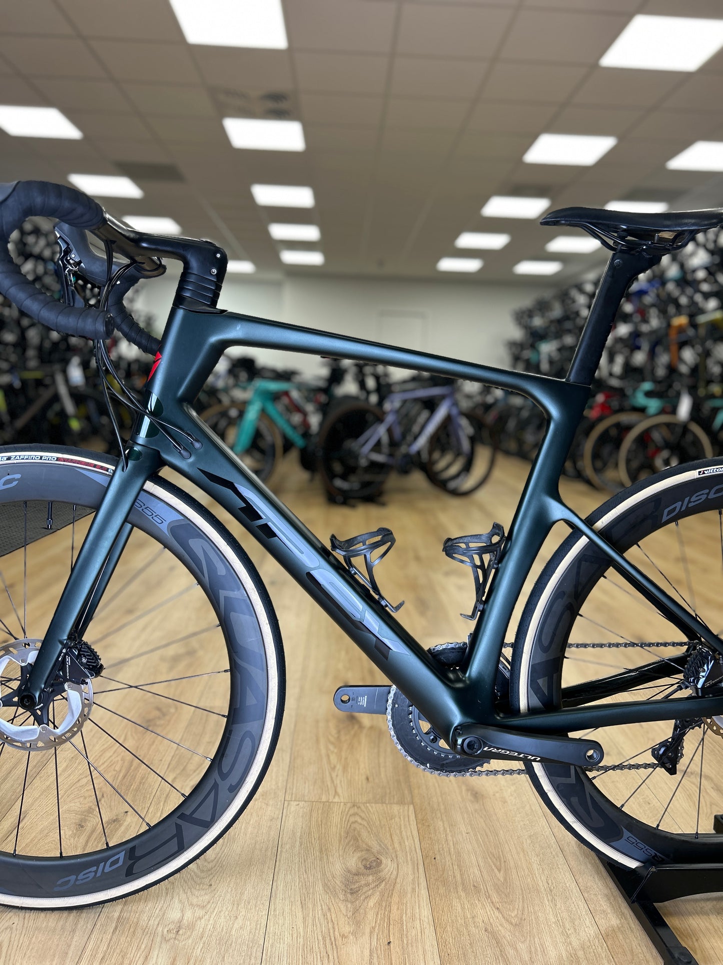 Apex Flare 3.0 Disc Carbon Racefiets