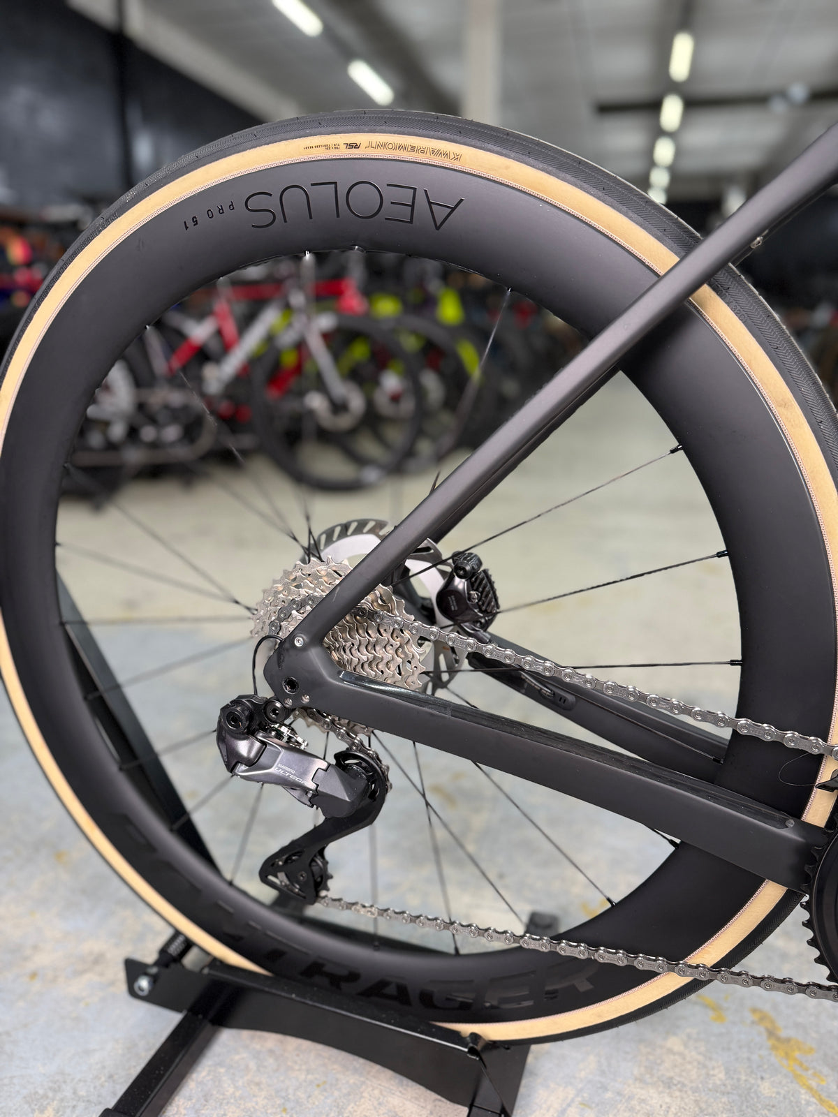 SHOWROOM Trek Domane SLR Di2 Carbon Racefiets