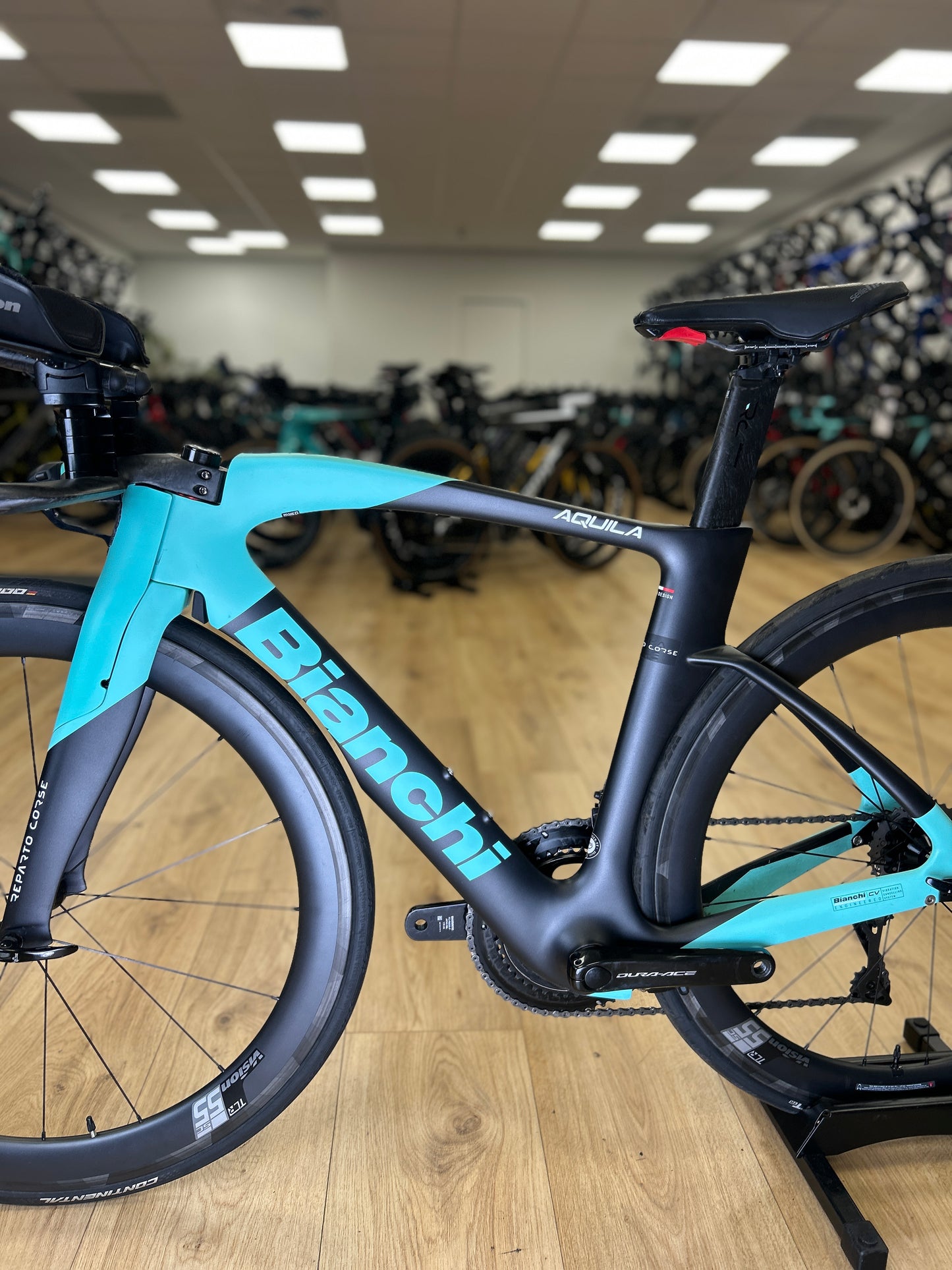 Bianchi Aquila CV Di2 Carbon Road Bike
