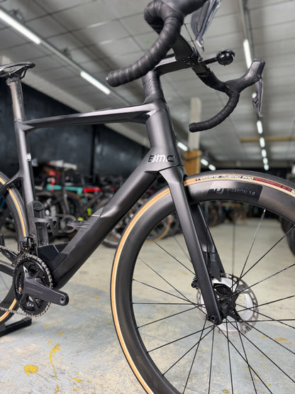 BMC Timemachine ROAD 01 Di2 Carbon Racefiets