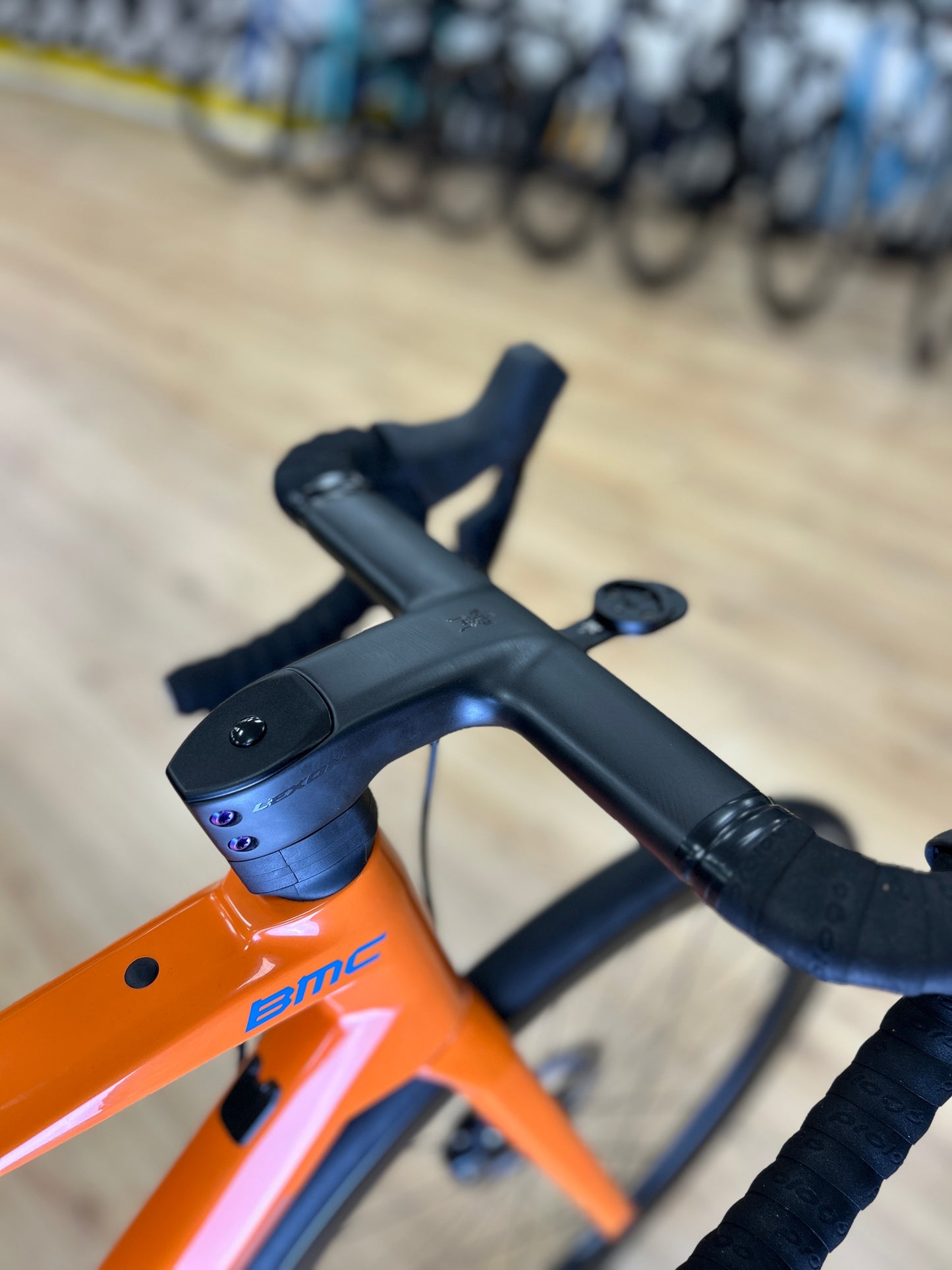 BMC RoadMachine One Carbon Racefiets