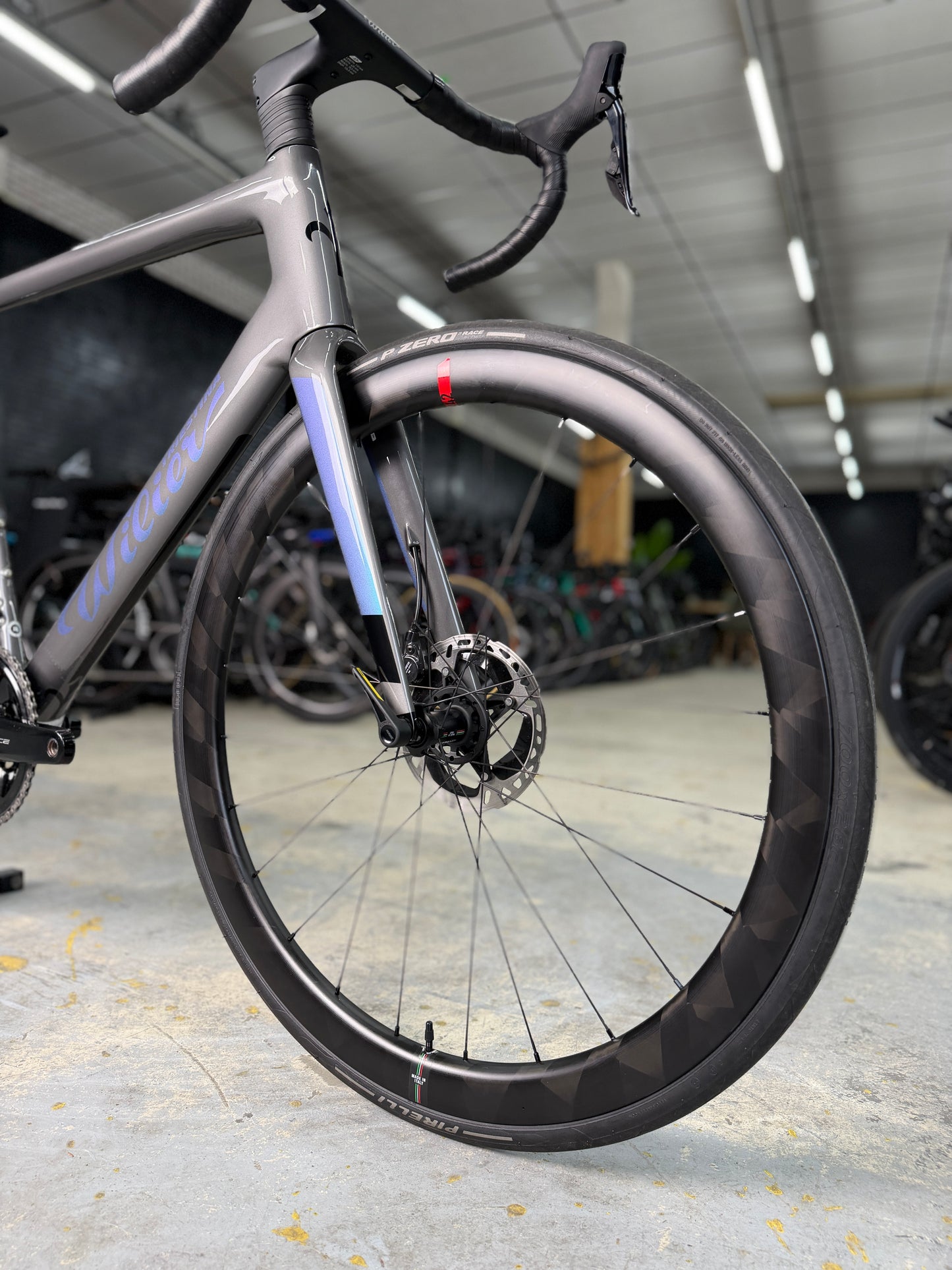 1000km Wilier Filante SLR Dura Ace Di2 Carbon Racefiets