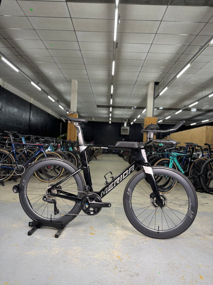 DEMO Merida Time Warp Tri Limited Di2 Carbon Racefiets