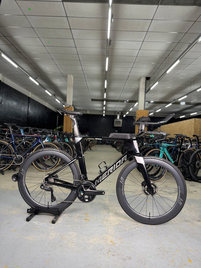 DEMO Merida Time Warp Tri Limited Di2 Carbon Racefiets