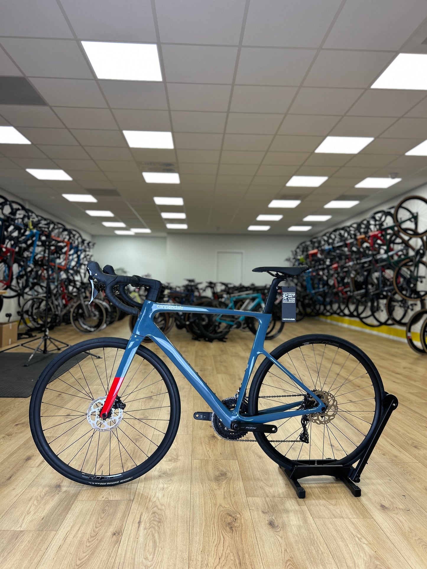 SHOWROOM MODEL Cannondale SuperSix Evo Carbon Racefiets