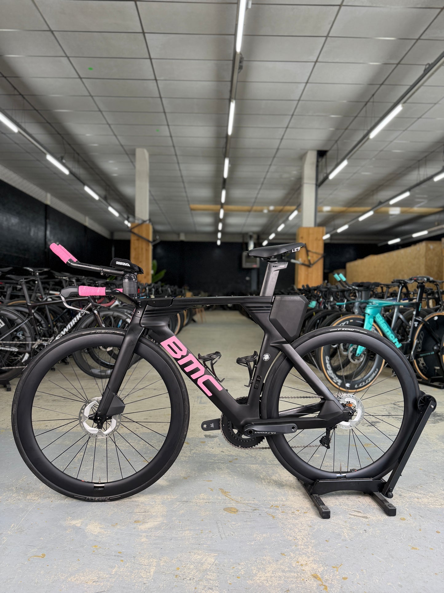 100km BMC Timemachine 01 ONE Di2 Carbon TT