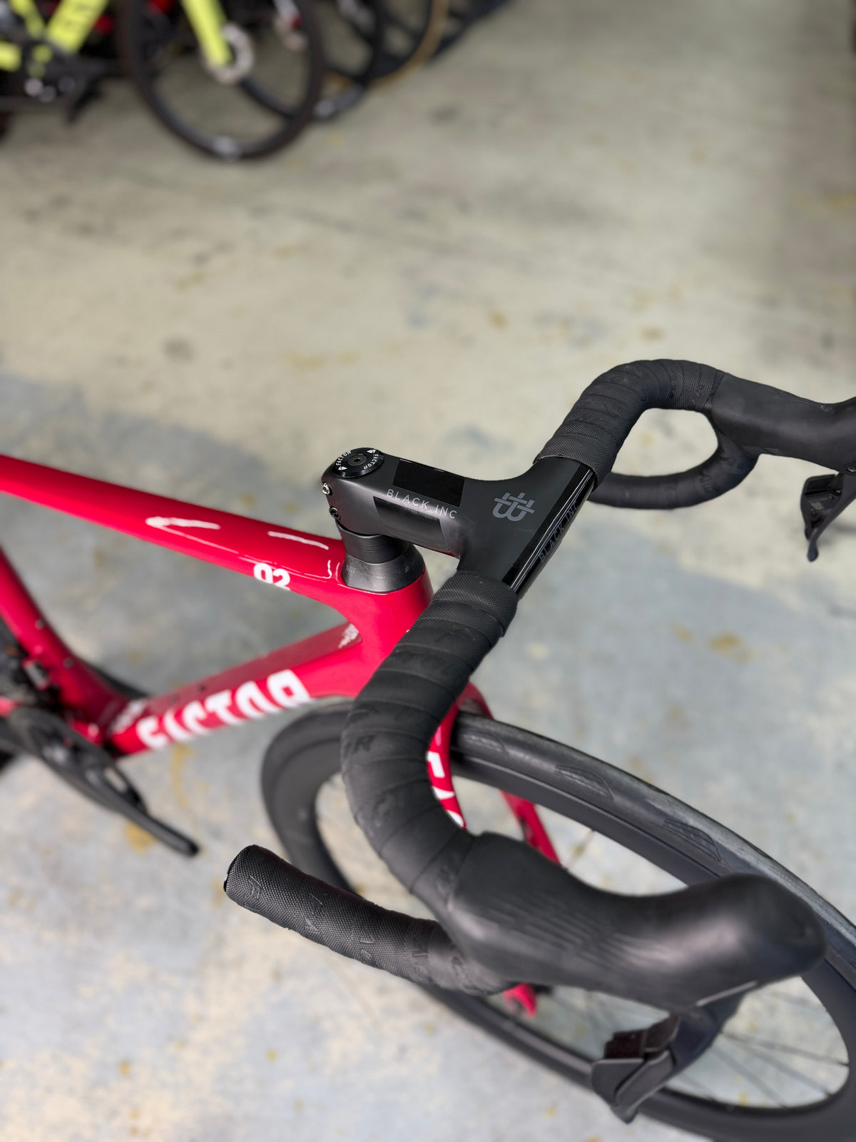 NIEUW Factor O2 VAM Di2 Carbon Racefiets