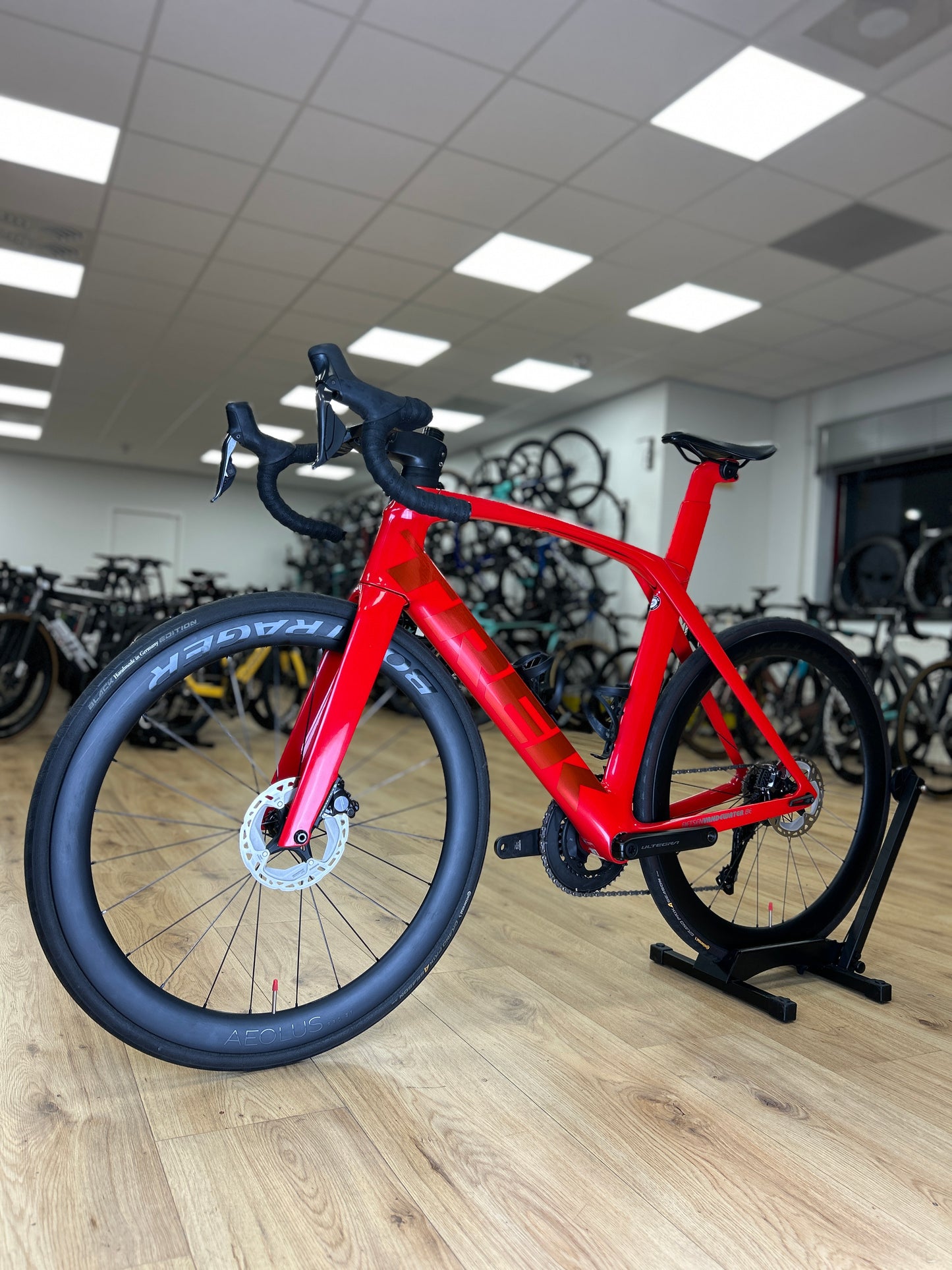 Trek Madone SL7 Di2 Carbon Road Bike