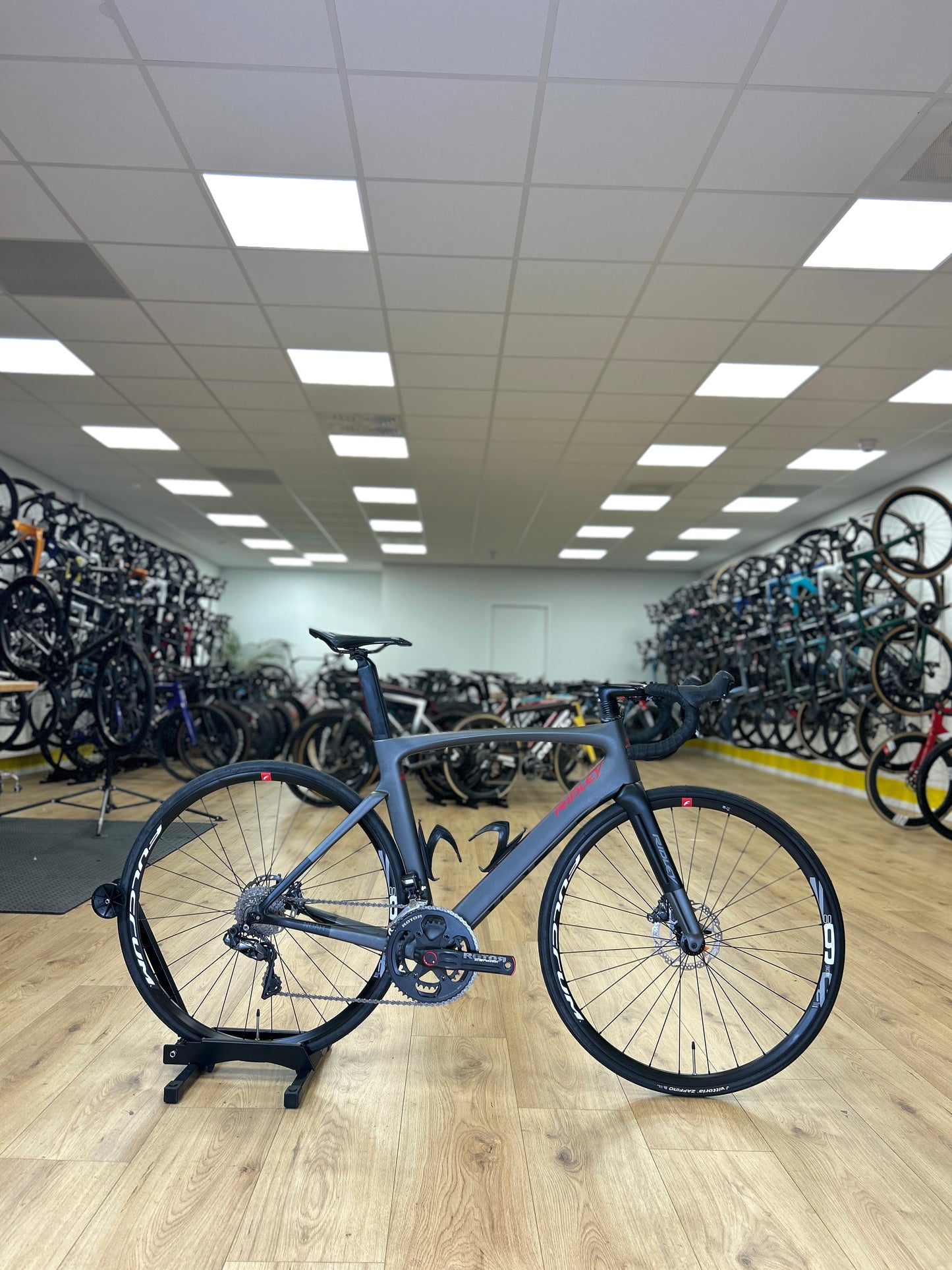 Ridley Noah Disc Di2 Carbon Racefiets