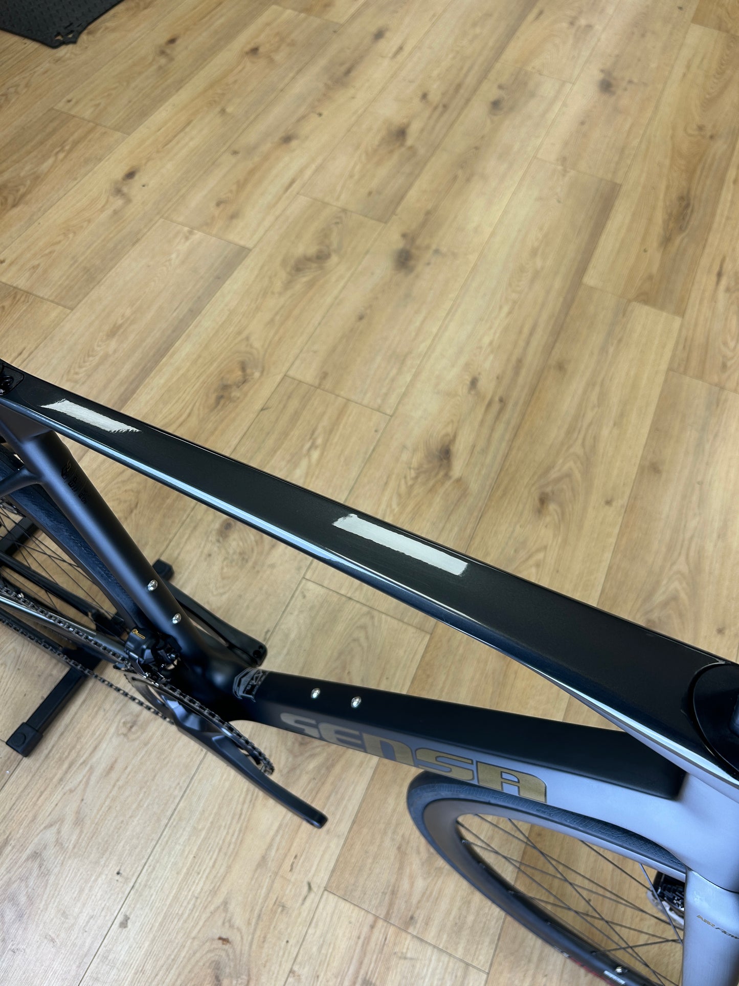 0km Showroom Model Sensa Giulia GF Di2 Carbon Racefiets