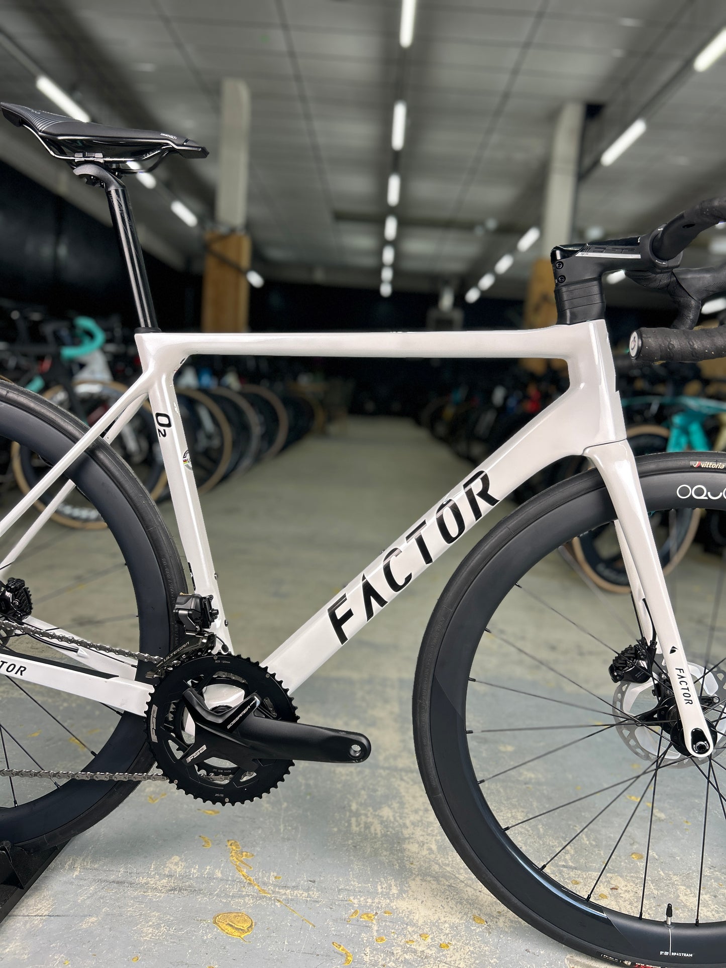 Showroom Factor O2 Di2 Carbon Racefiets